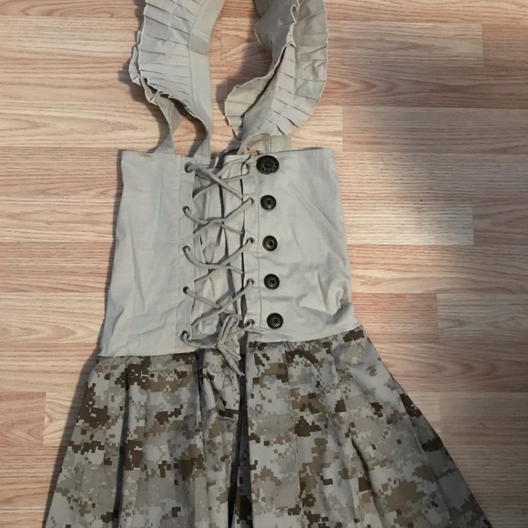 Underbust Suspender Mini Skirt Sz M-L - Picture 2 of 2